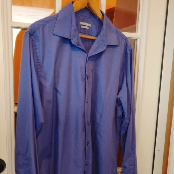 Van Heusen Purple Dress Shirt Classic Design - Picture 1 of 6
